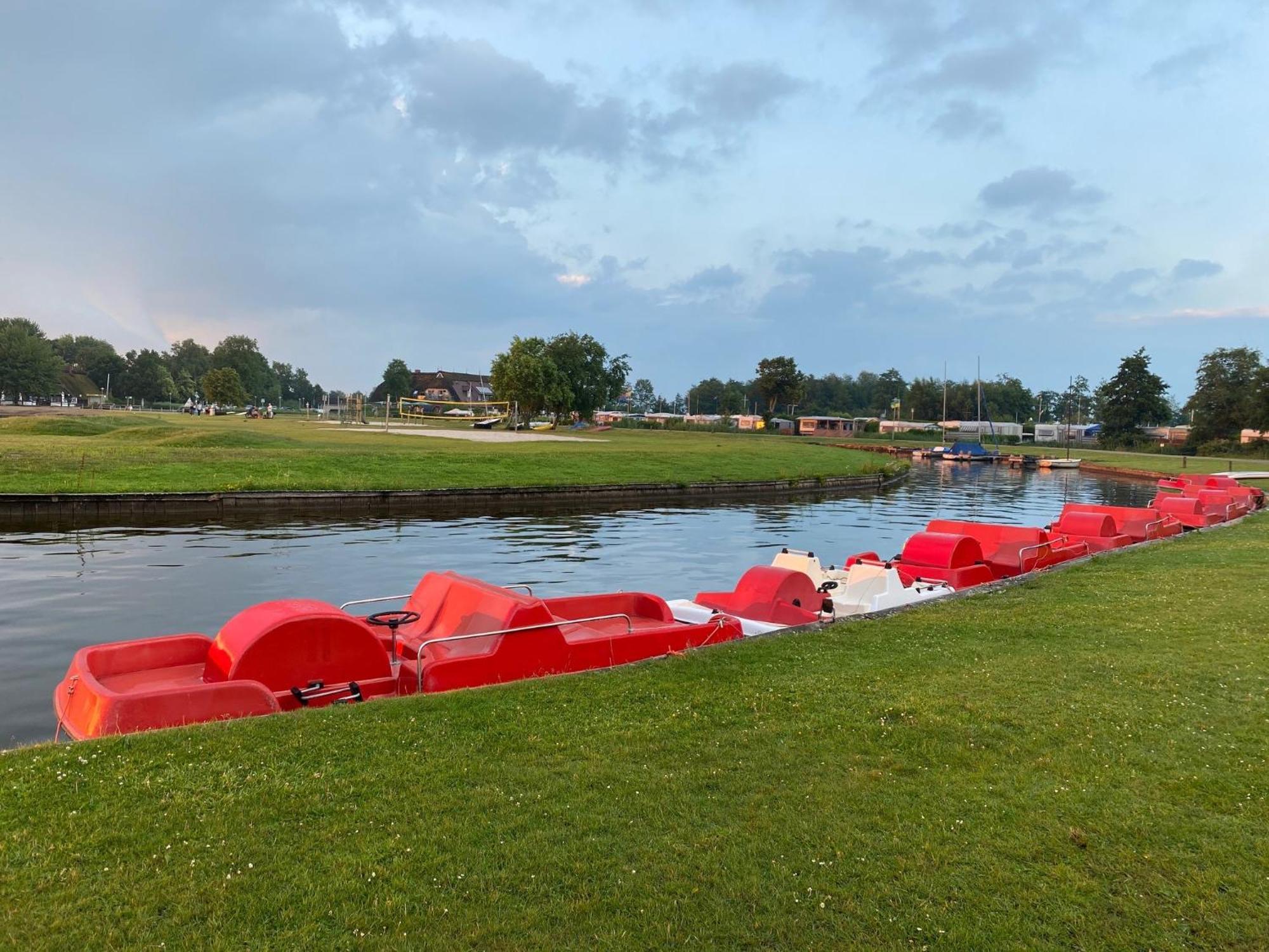 Ferienhaus Grosses Meer Mit Ruderboot Villa Sudbrookmerland Exterior photo