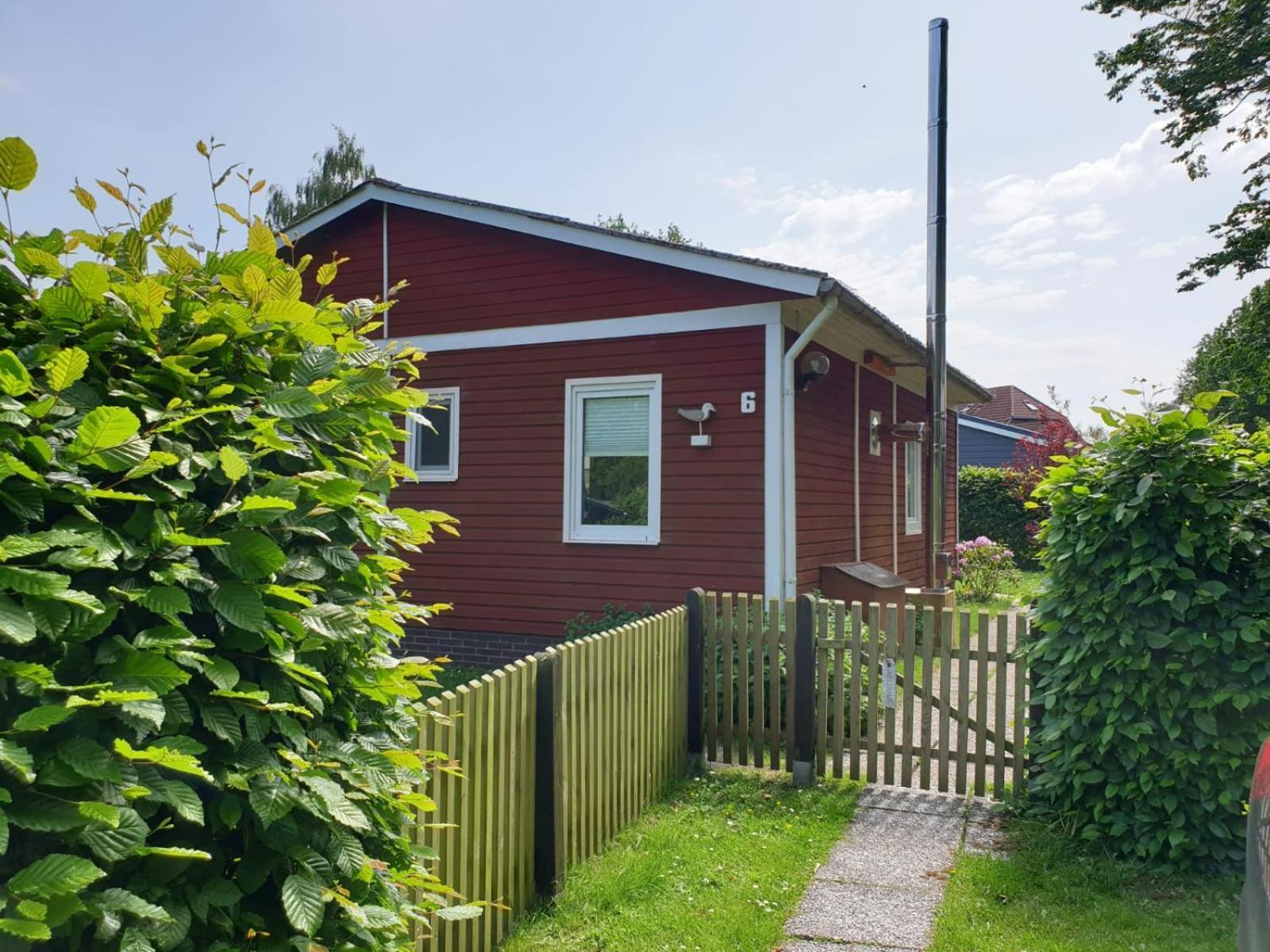 Ferienhaus Grosses Meer Mit Ruderboot Villa Sudbrookmerland Exterior photo